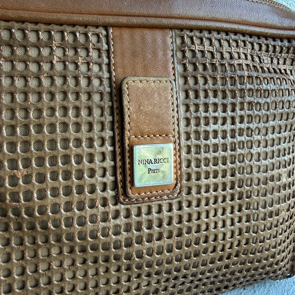 Vintage Nina Ricci Paris crossbody bag
Made in Italy - Picture 4 of 8